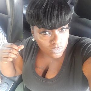 Meet your Posher, Kamika